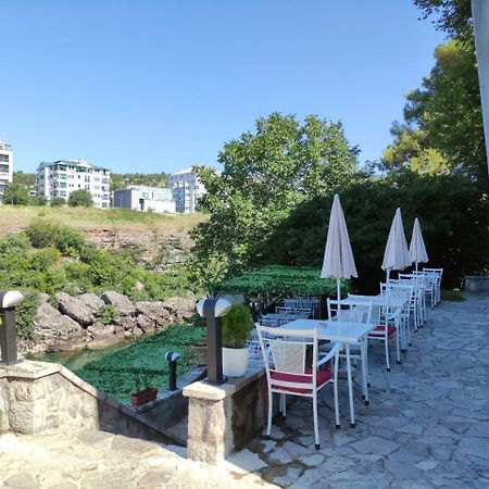 Hotel Ambasador Podgorica Eksteriør bilde