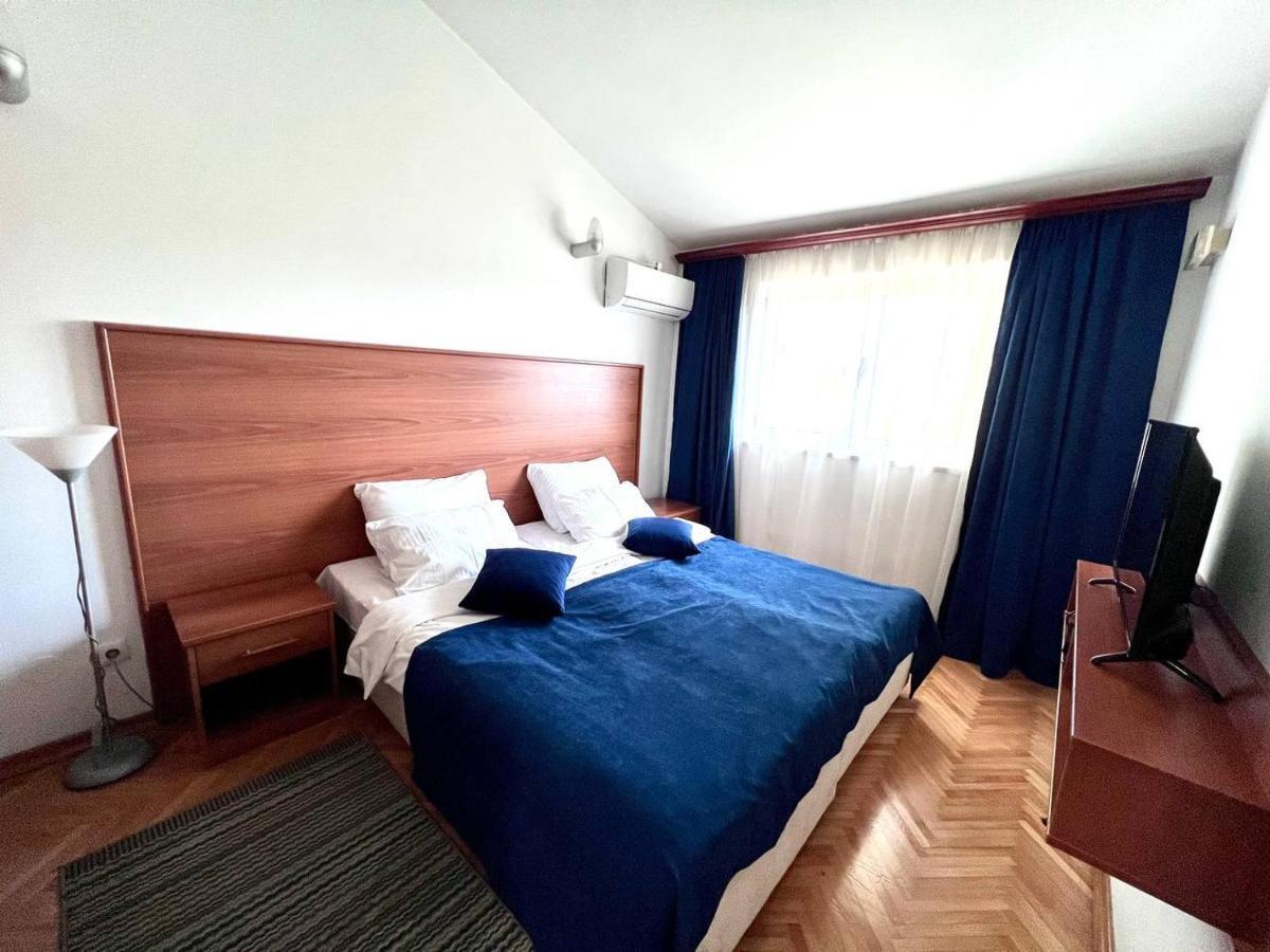 Hotel Ambasador Podgorica Eksteriør bilde