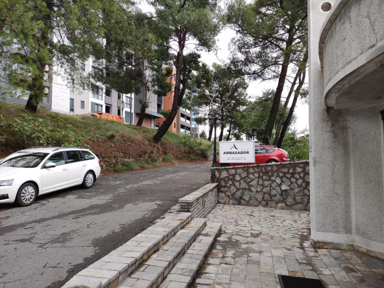 Hotel Ambasador Podgorica Eksteriør bilde