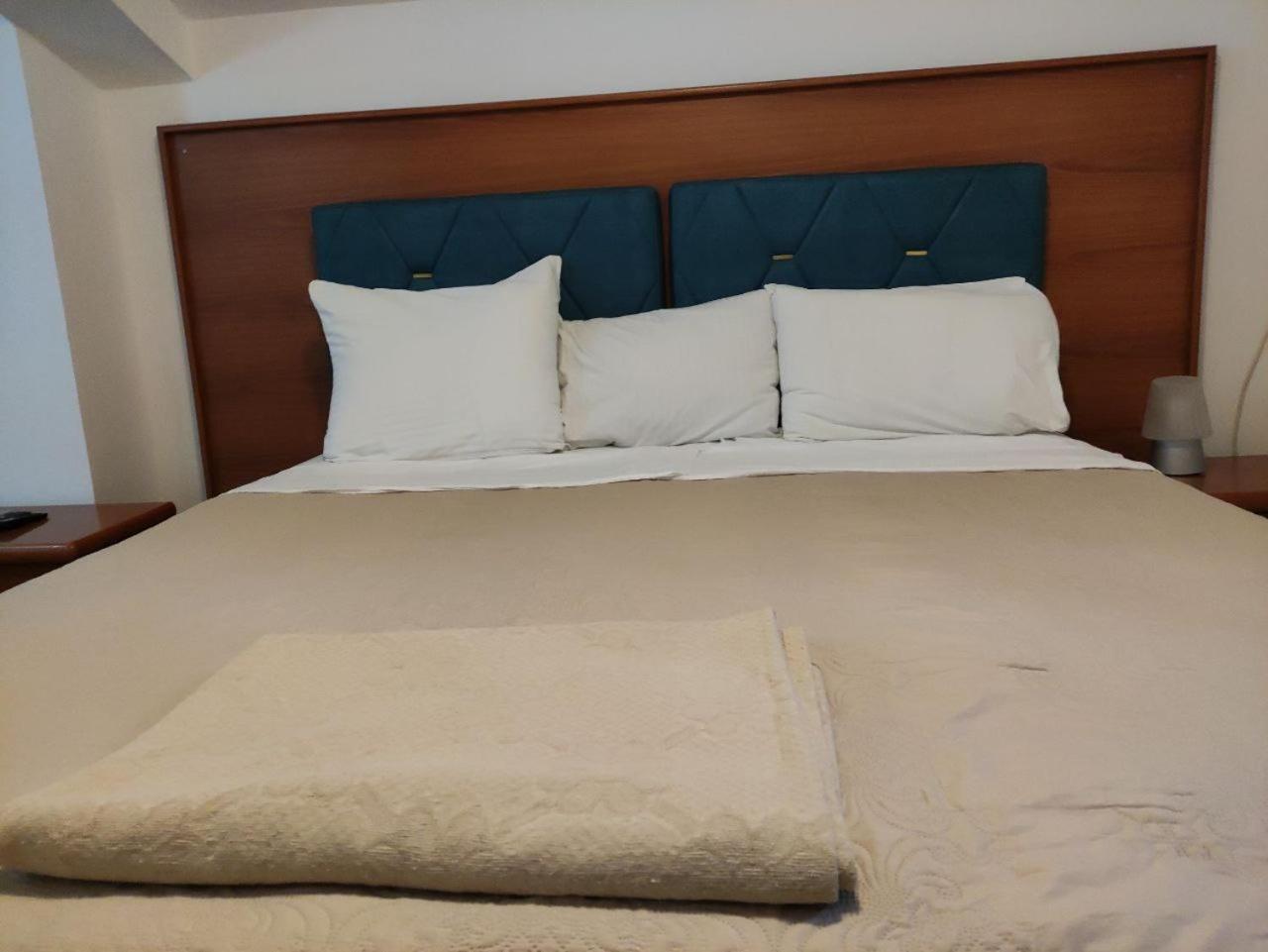 Hotel Ambasador Podgorica Eksteriør bilde