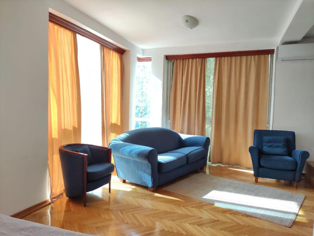 Hotel Ambasador Podgorica Eksteriør bilde